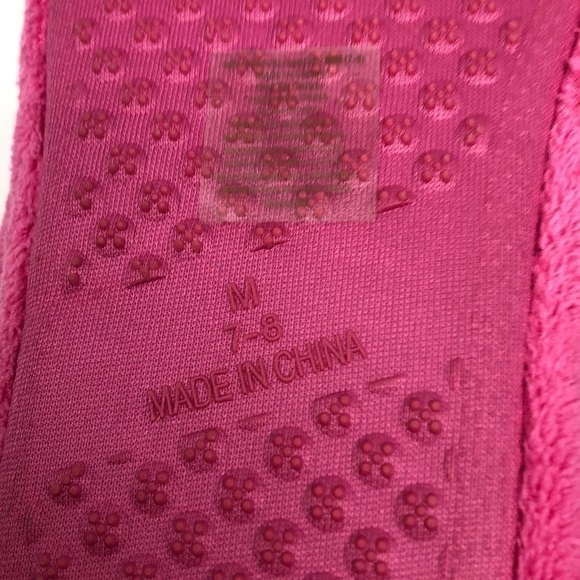 𝅺3 pairs Holiday winter Christmas house slippers - Picture 7 of 8